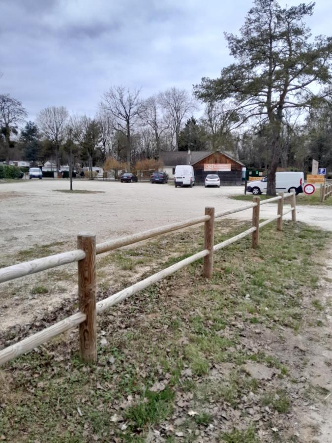 Location Mobil-Home Le Parc Des Roches Saint-Cheron Bagian luar foto